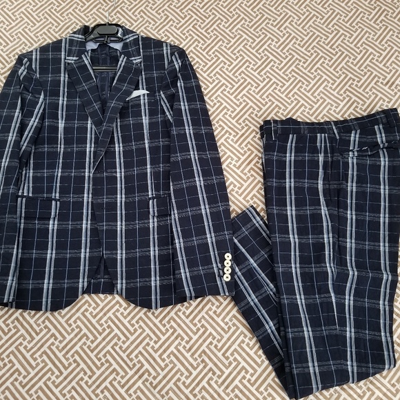 Zara Other - Plaid Zara suit.